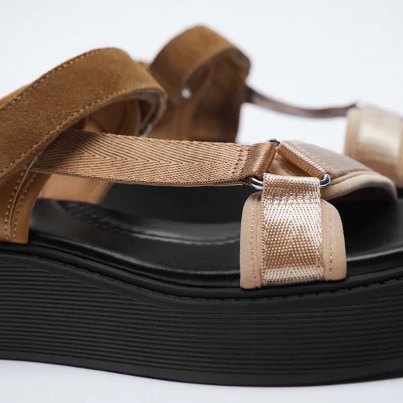 ✅SOLD✅Zara FLAT STRAPPY SANDALS - Picture 8 of 14